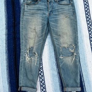 Distressed American Eagle TomGirl jeans